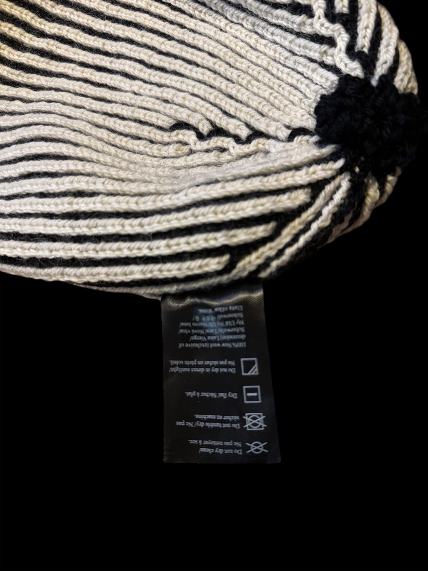 Dale of Norway - 1994 Hat Black/Off White, 49641-F00