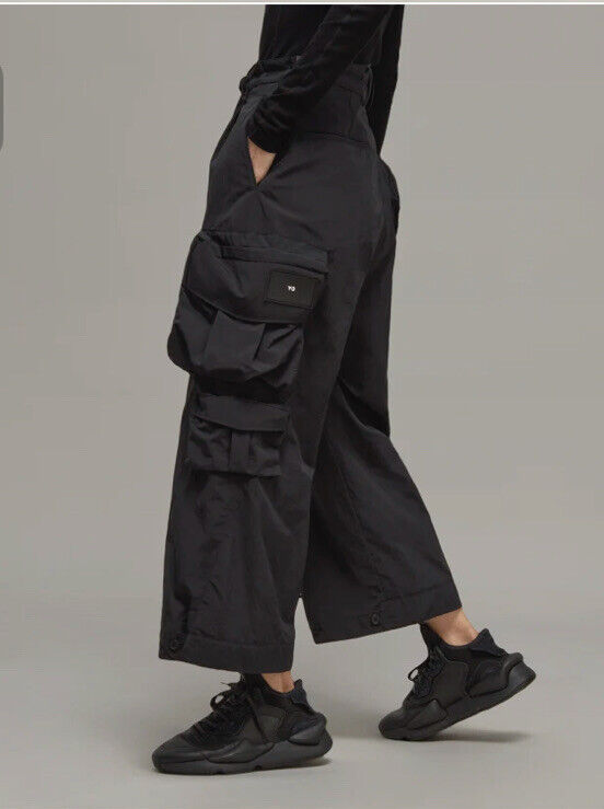 π― % Authentic Y-3 CRINKLE NYLON CUFFED PANTS