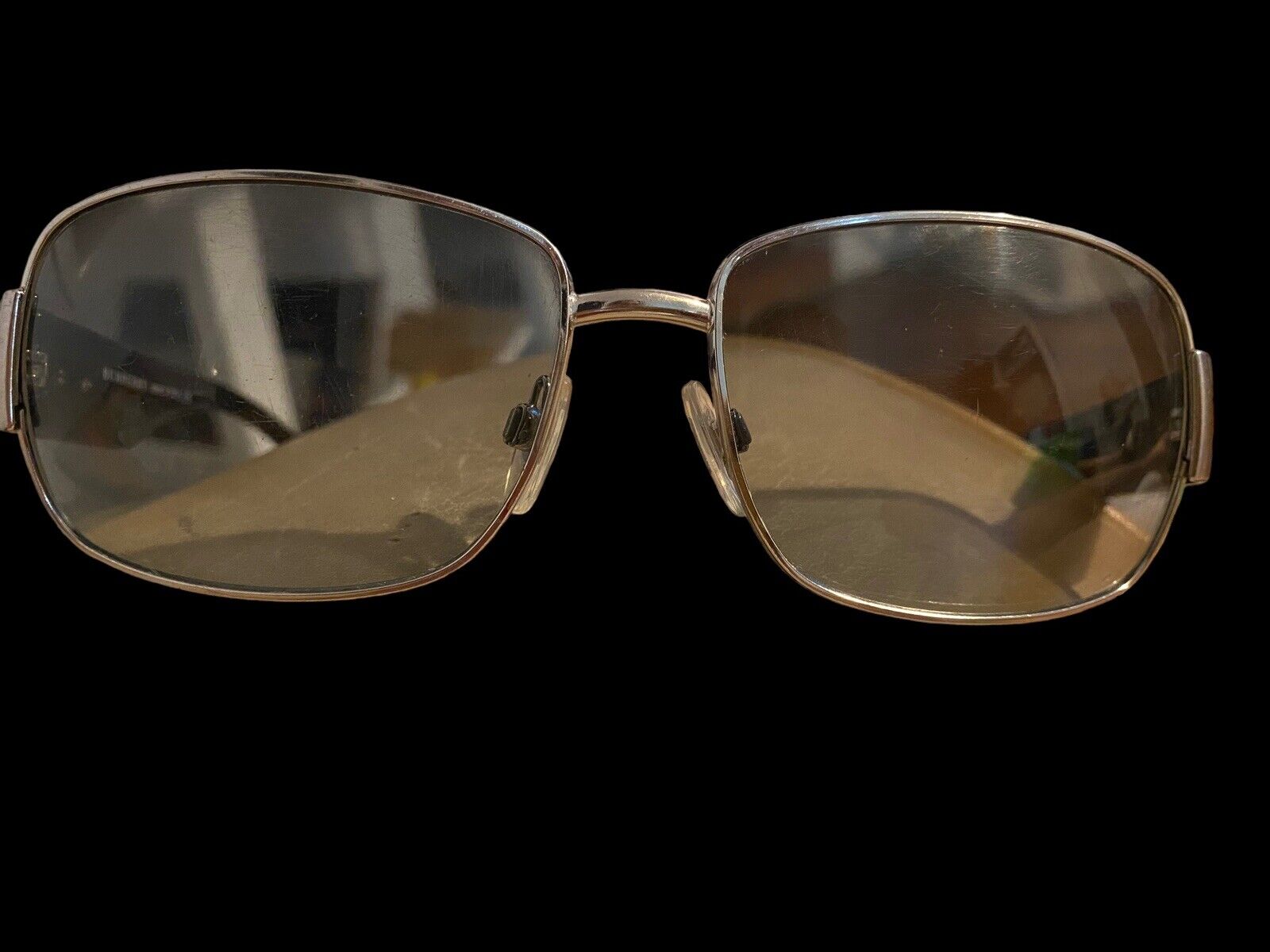 Authentic Burberry retailer Sunglasses