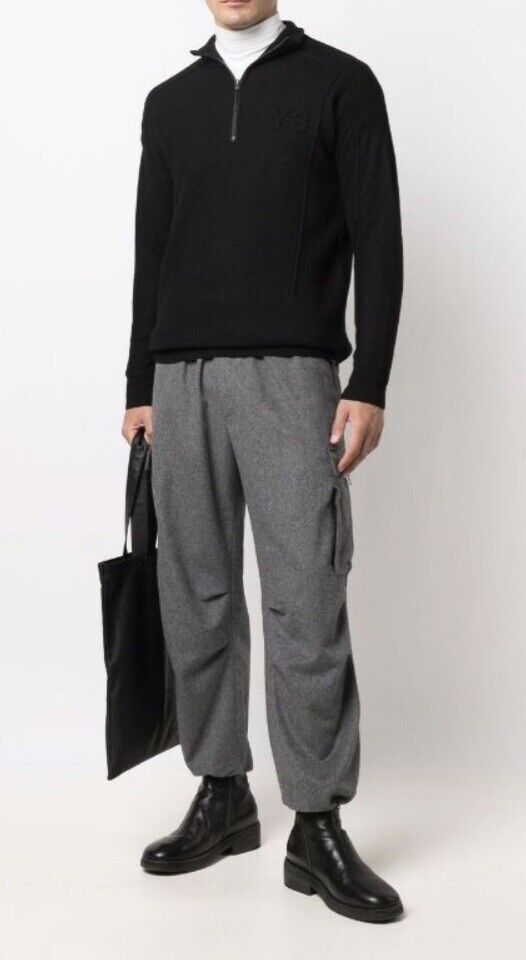 features long sleeves