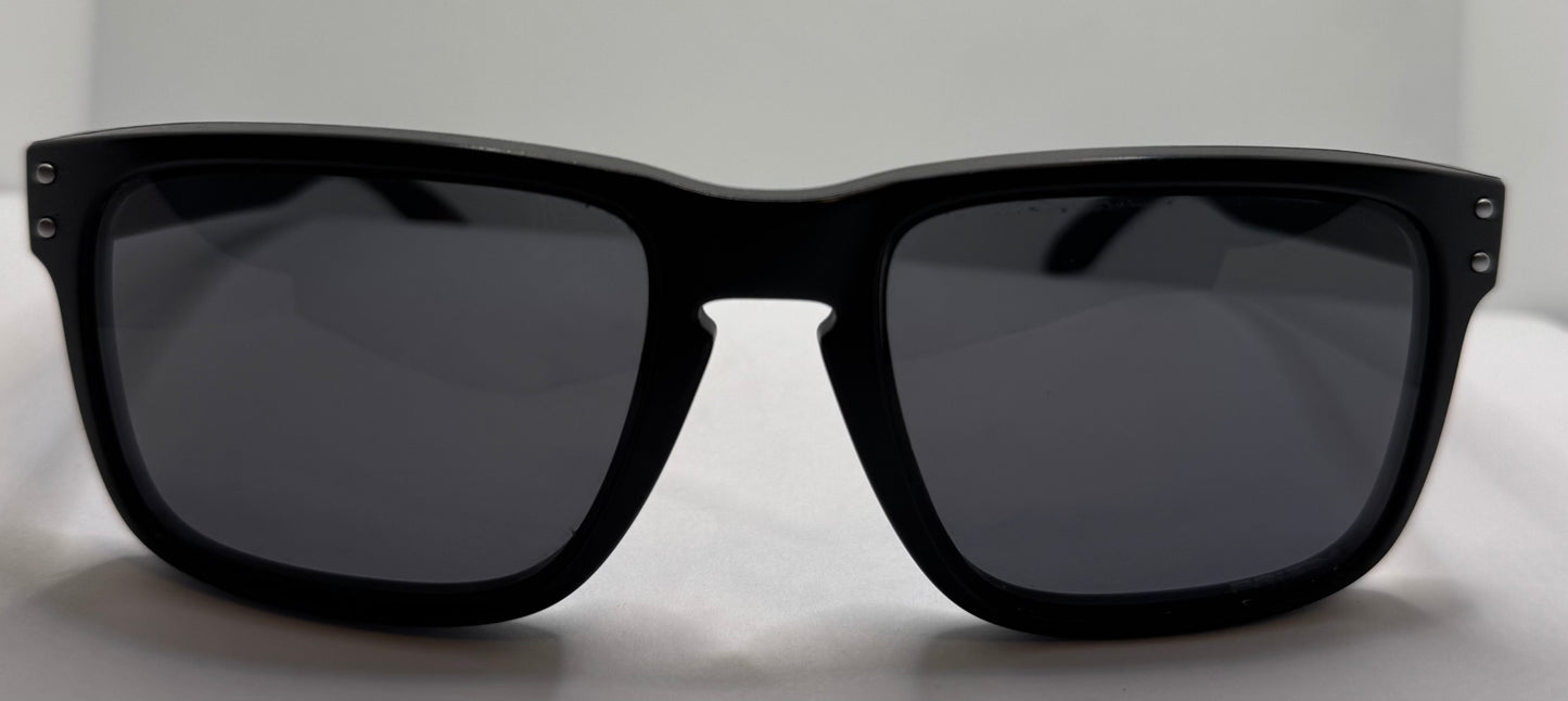Oakley Holbrook™ Prizm Grey Lenses/Matte Black Frame 57-18 137
