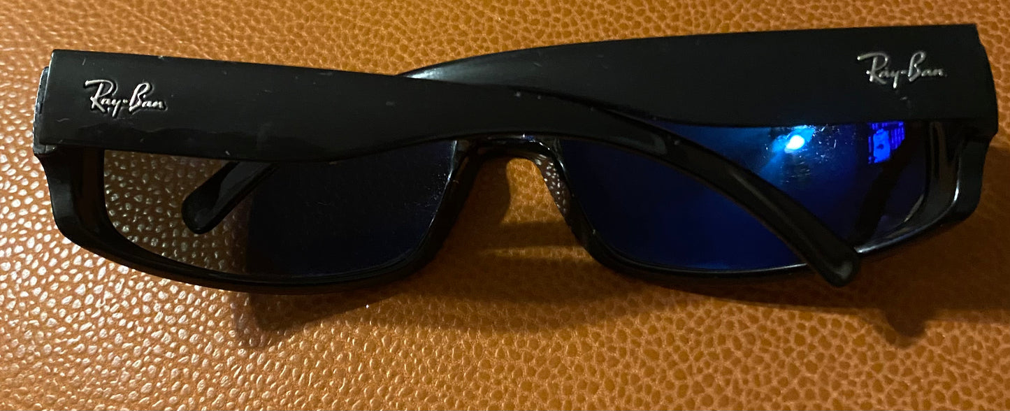 💯 % Authentic Ray-Ban RB4033 Wrap Black/Grey Polarized