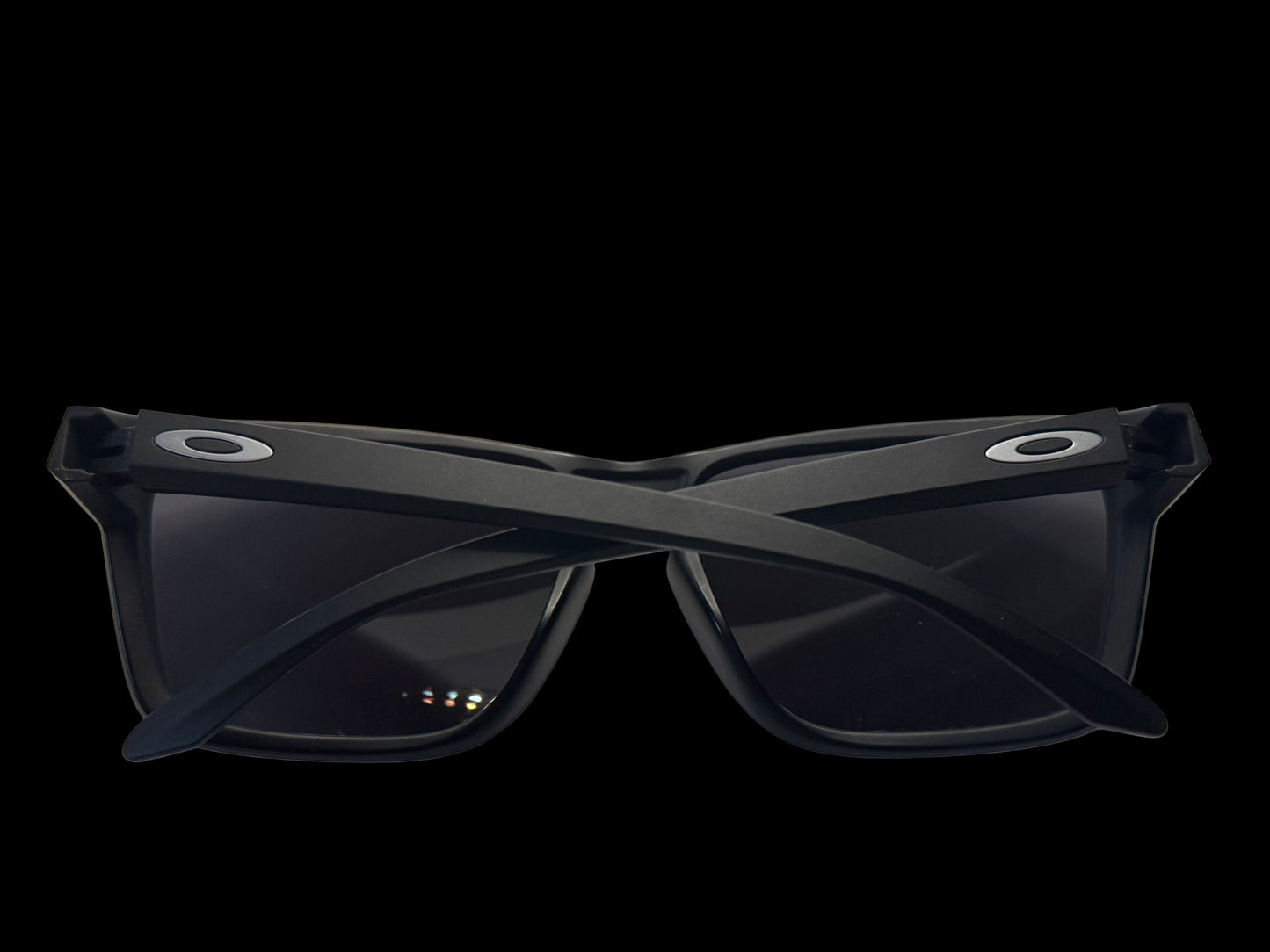 Oackley Sylas Sunglasses Prizm Black Polarized Lenses, 
Matte Black Frame 60-17 140 3P