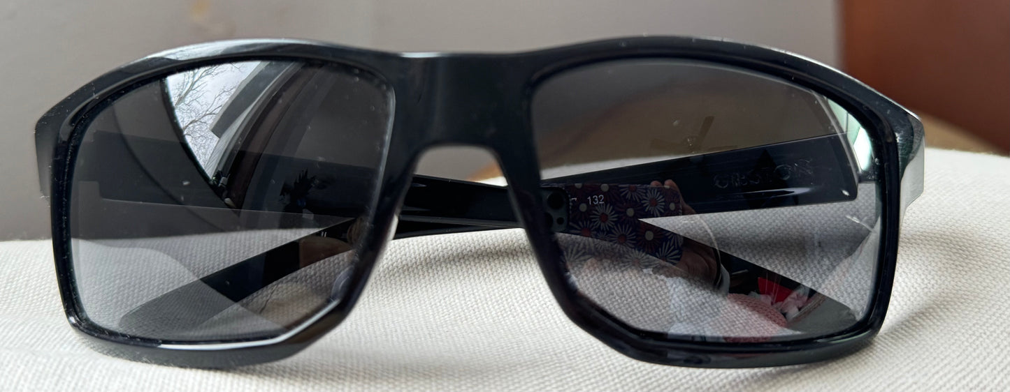 Oakley Gibston OO9449-0160 61-17 132 Prizm Black Lenses, 
Black Frame